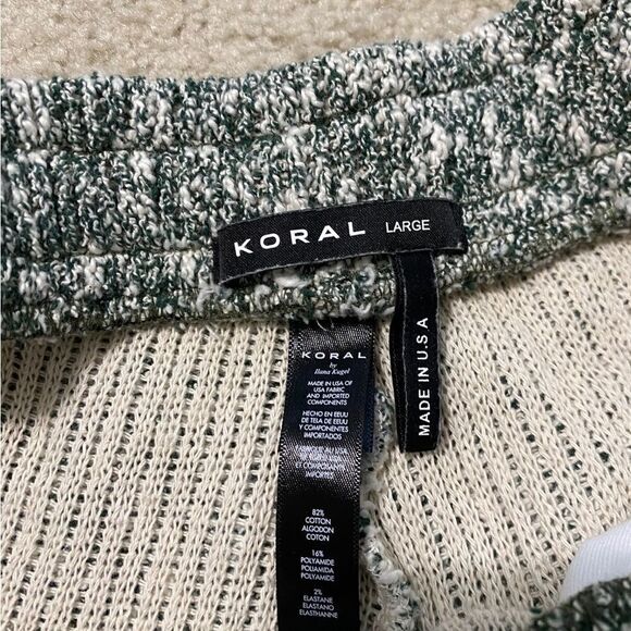 Koral 2 piece lounge set sweater and joggers- colors match, pic lighting is diff - Picture 12 of 12